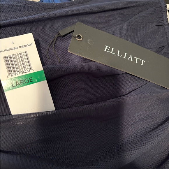 Midnight blue full length evening dress. - Picture 5 of 5